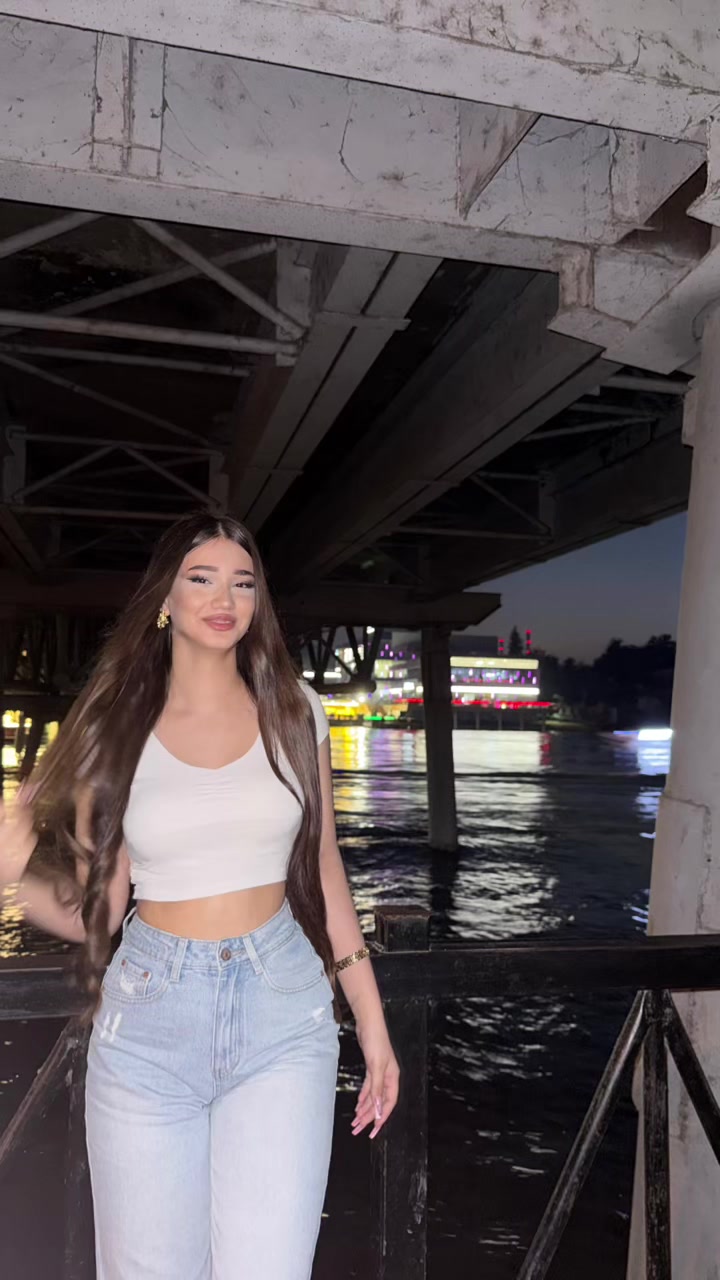@𝑭