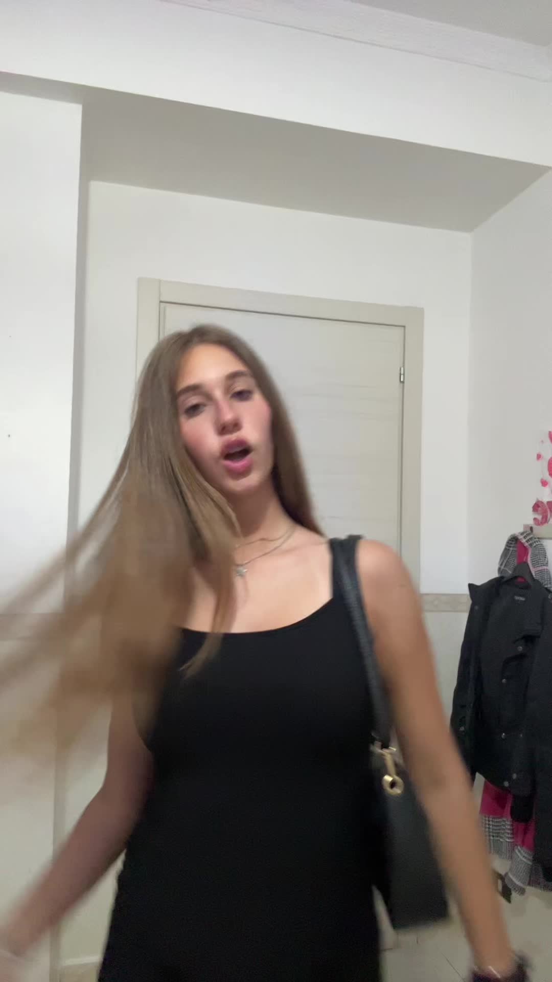 @𝑬𝒍𝒊𝒔𝒂💎
