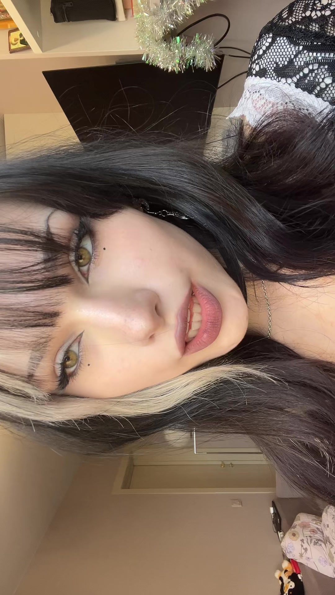 @__a_shii__
