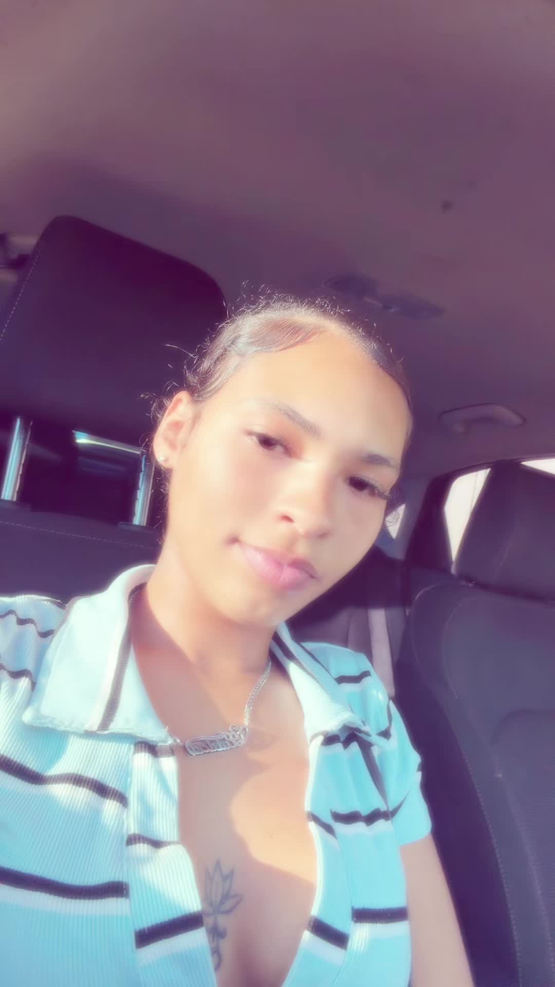 @triciaj
