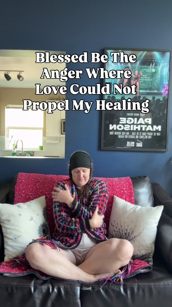 @Embracing Joys | Paige