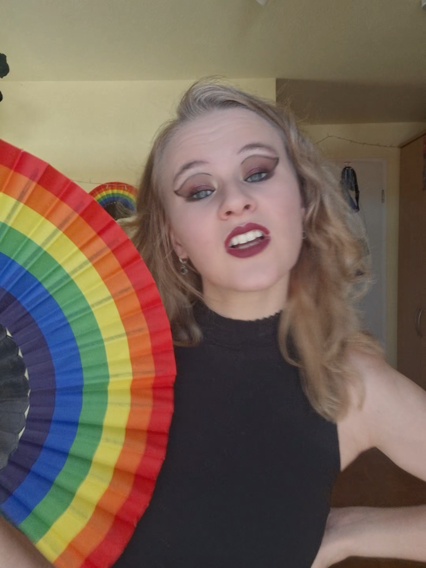 @丰Katie🖤🏳️&zwj;🌈(Louis Version)