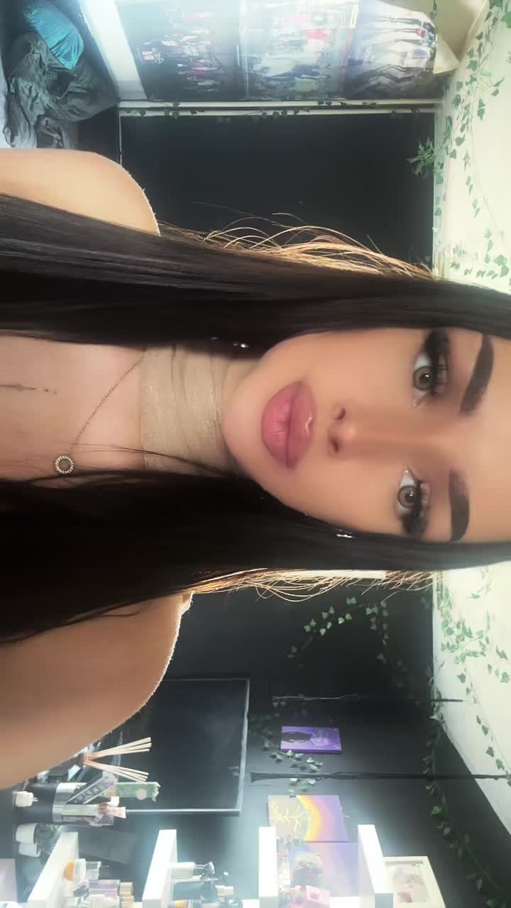 @Teodora 🧛🏼&zwj;♀️