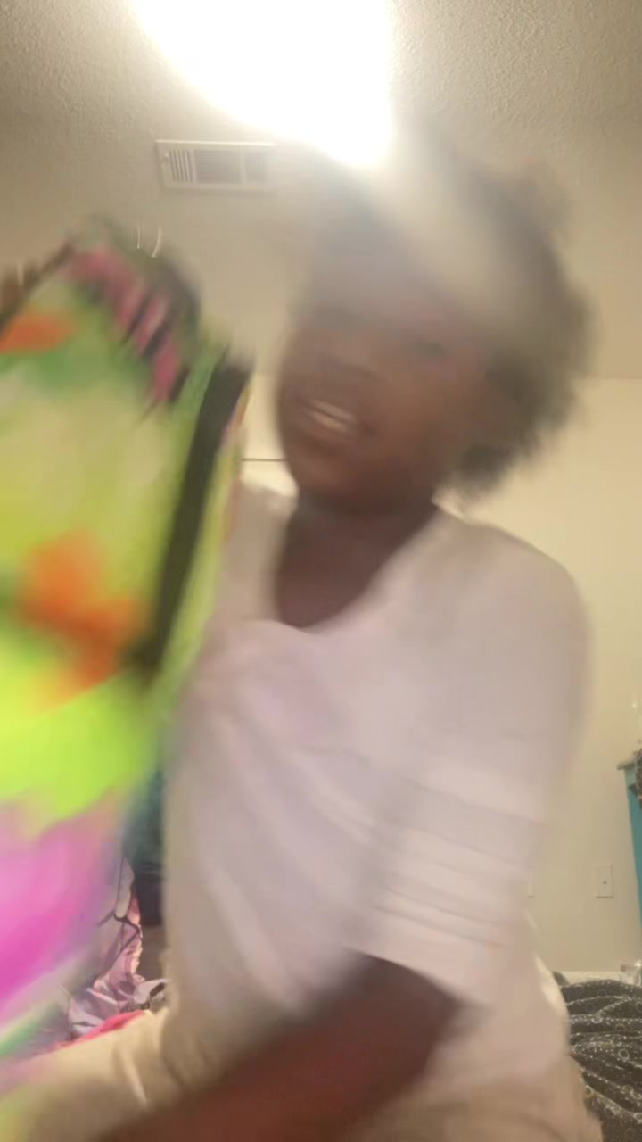 @meme.lylah.world