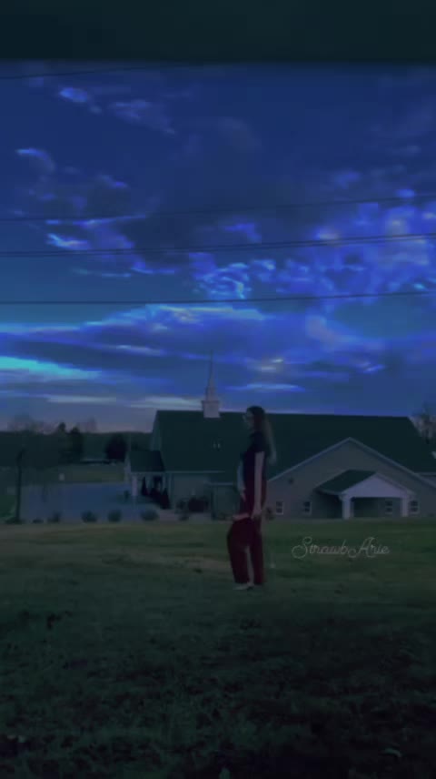 @𝓢𝓽𝓻𝓪𝔀𝓫𝓐𝓻𝓲𝓮🍓🌷🌳