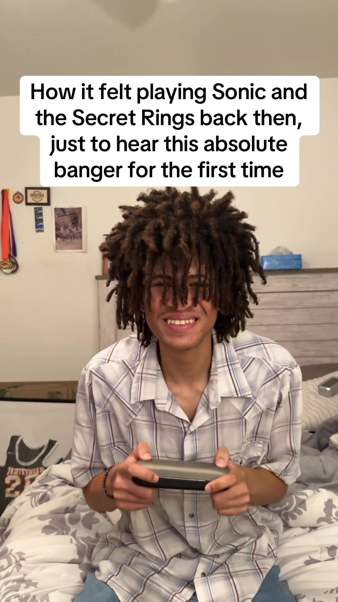 @ITZZ$kovie
