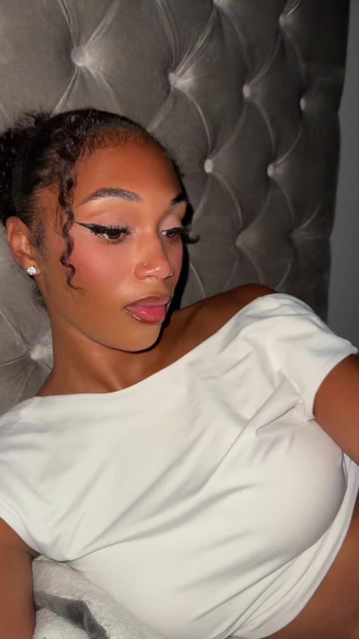 @TheRealGoldenbeautii