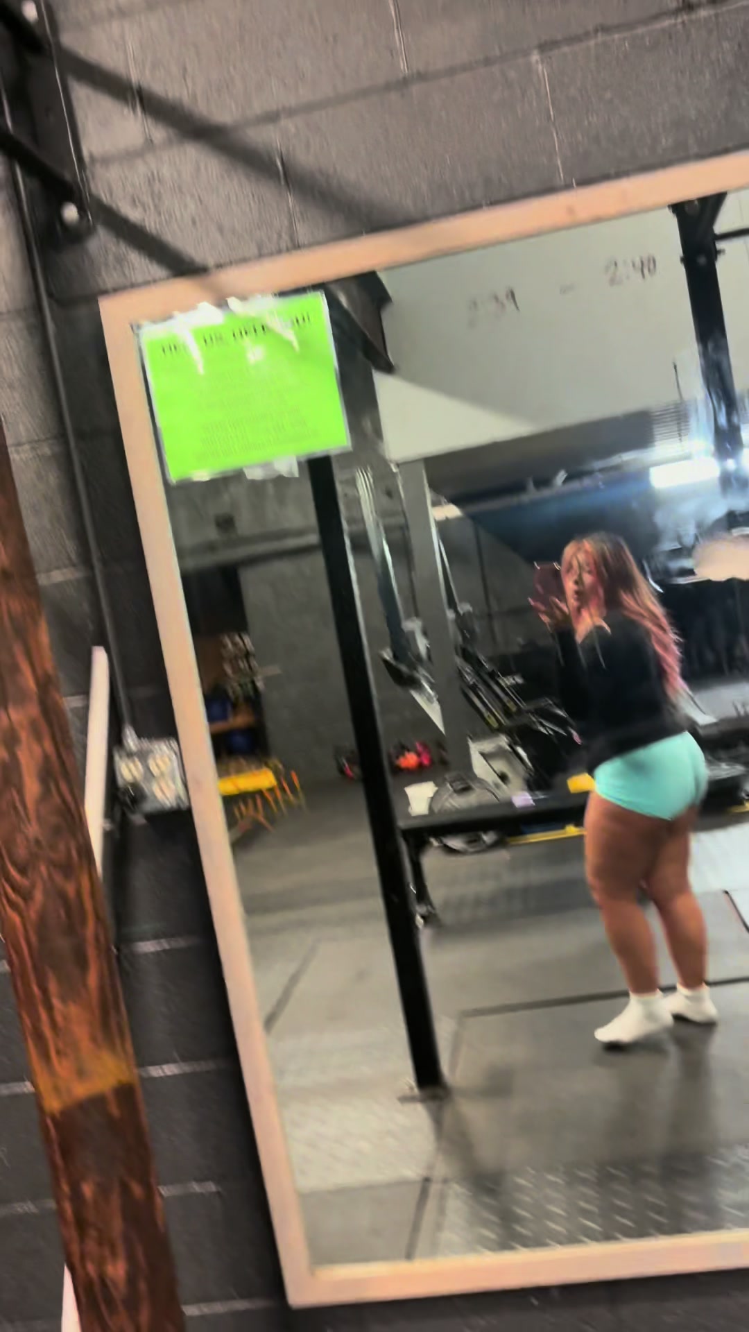 @Ashley Maga&ntilde;a