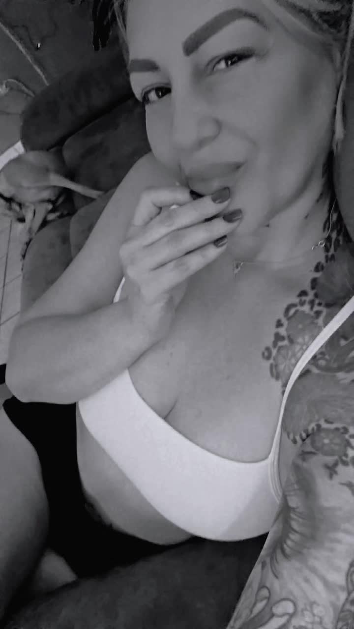 @Janet Collazo822🇵🇷 Boricua
