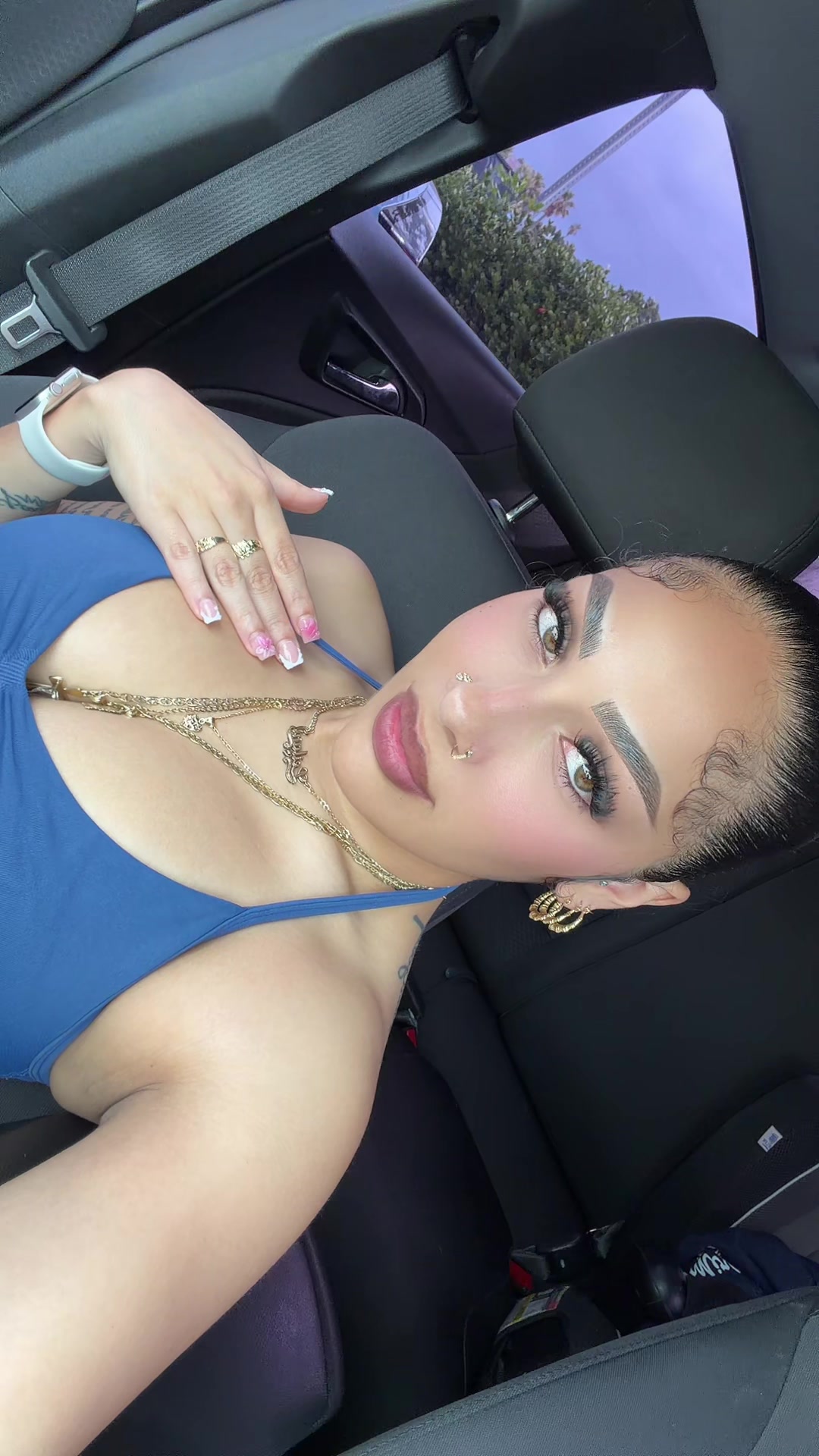 @laanniiilovee