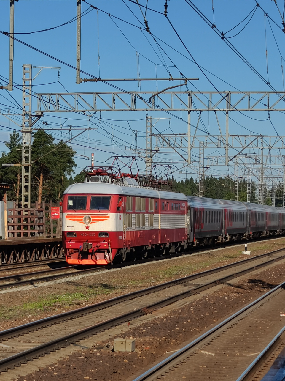 @Крипер 🛤