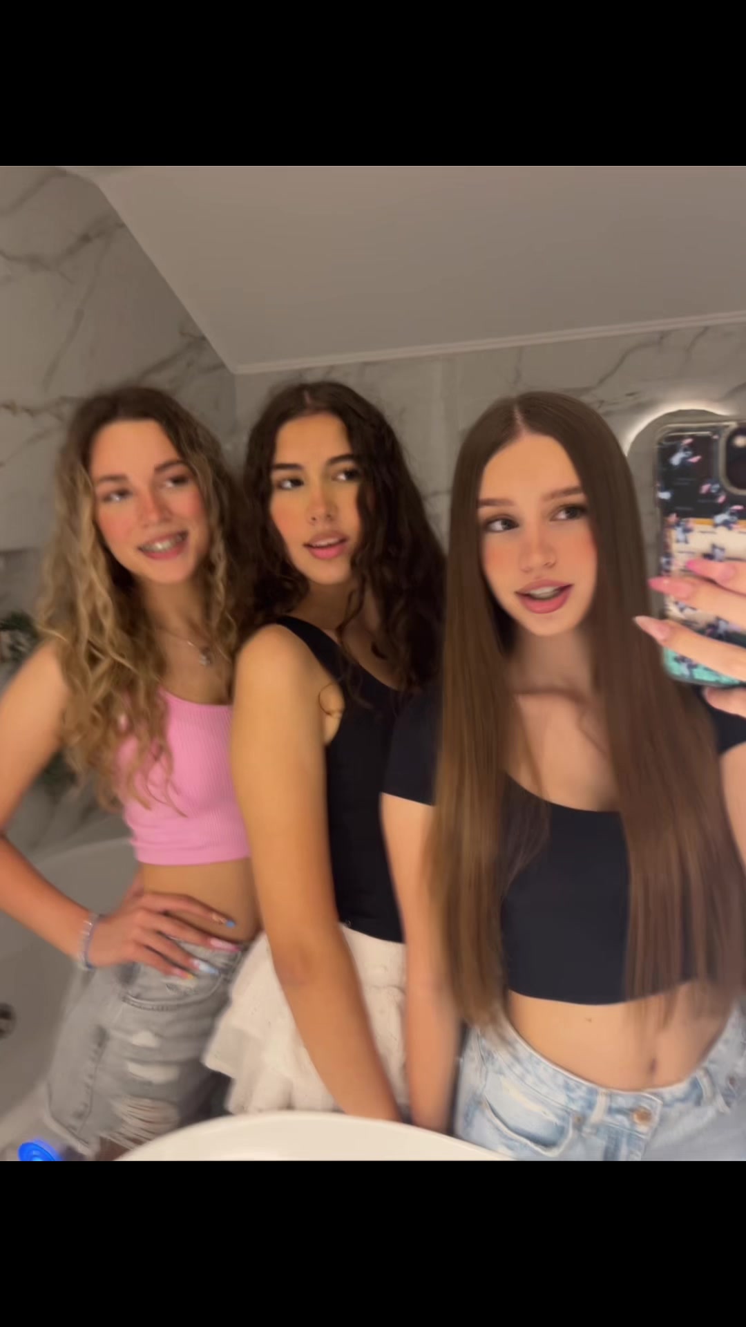 @jucaaa