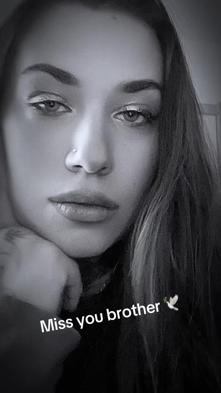 @BADDIE GIRL 🖤
