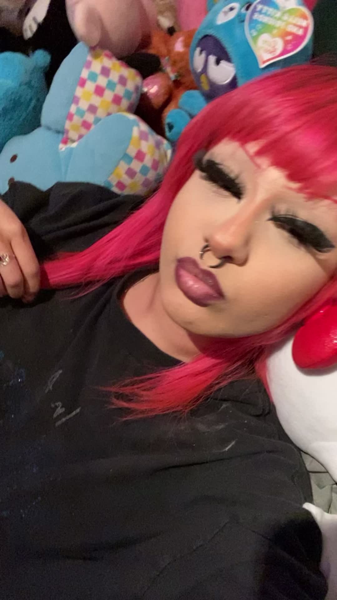 @Luvdazaza