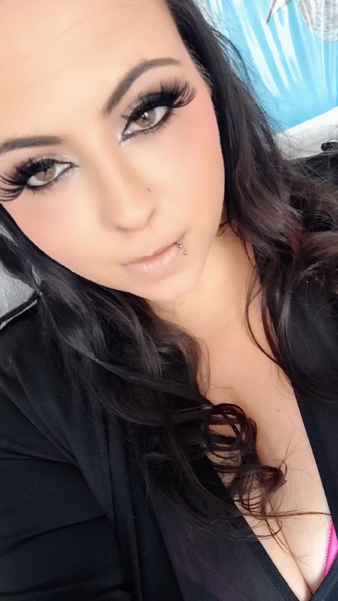 @bellaleiin