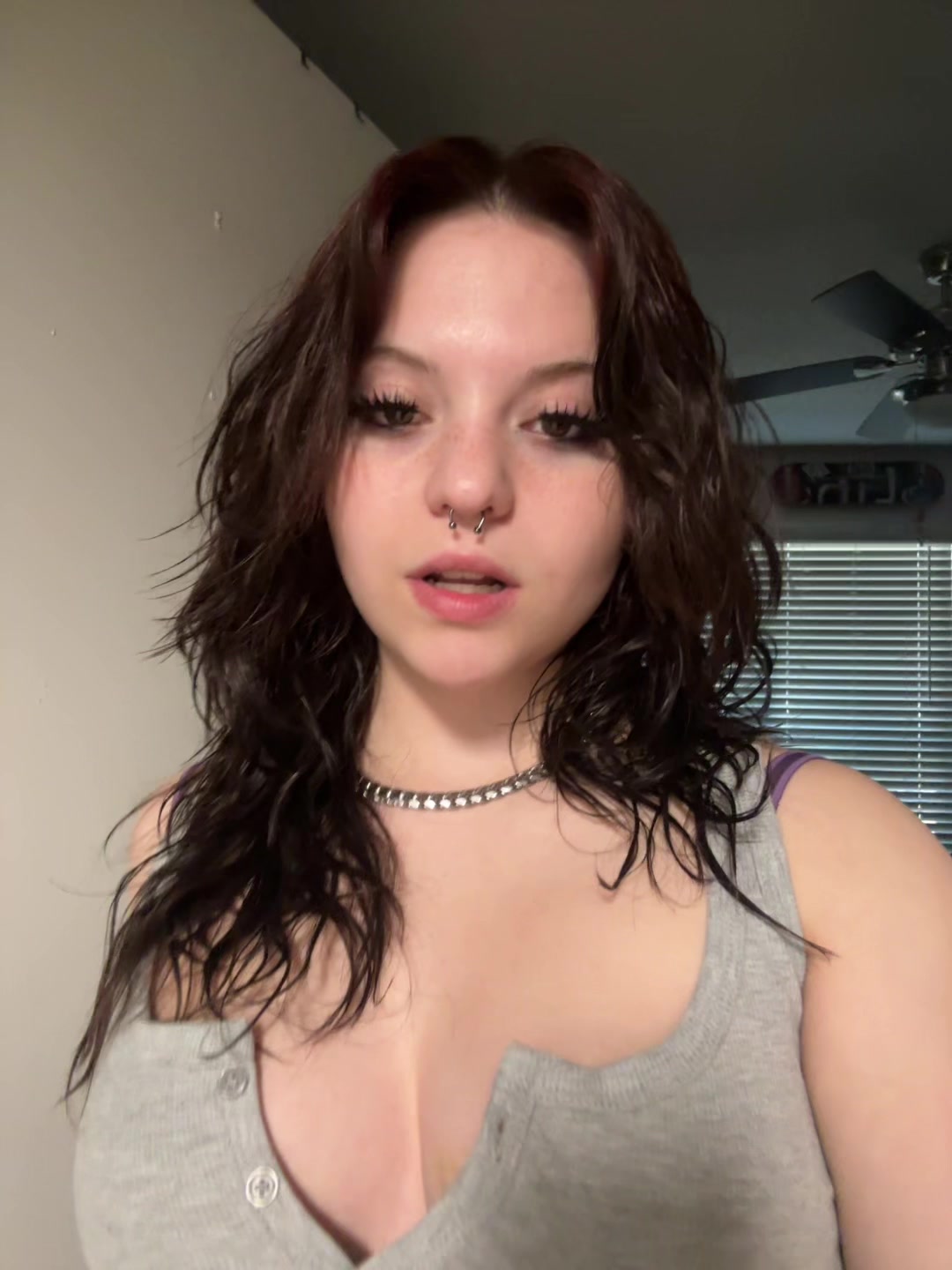 @:3