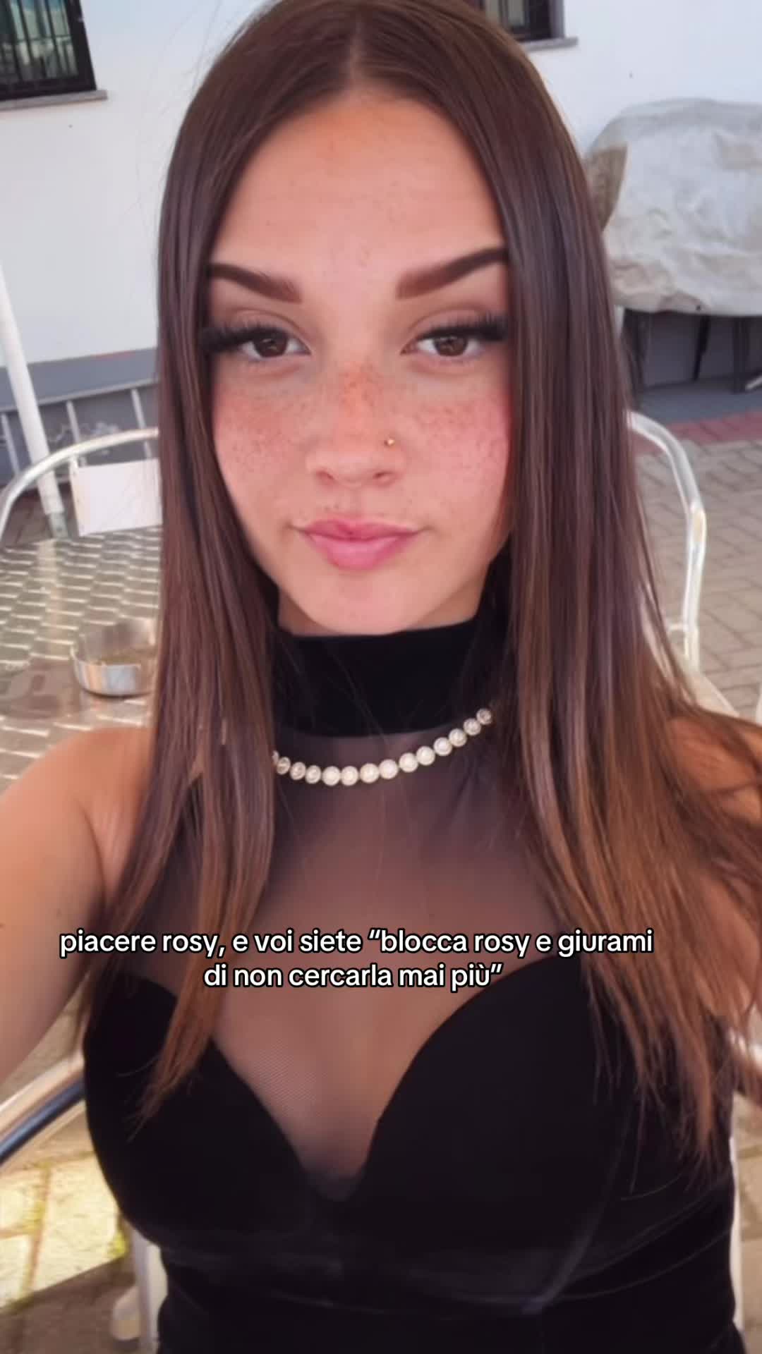 @_rrosy_