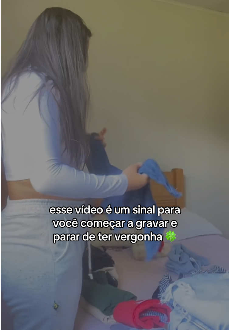 @Djulia_custodio