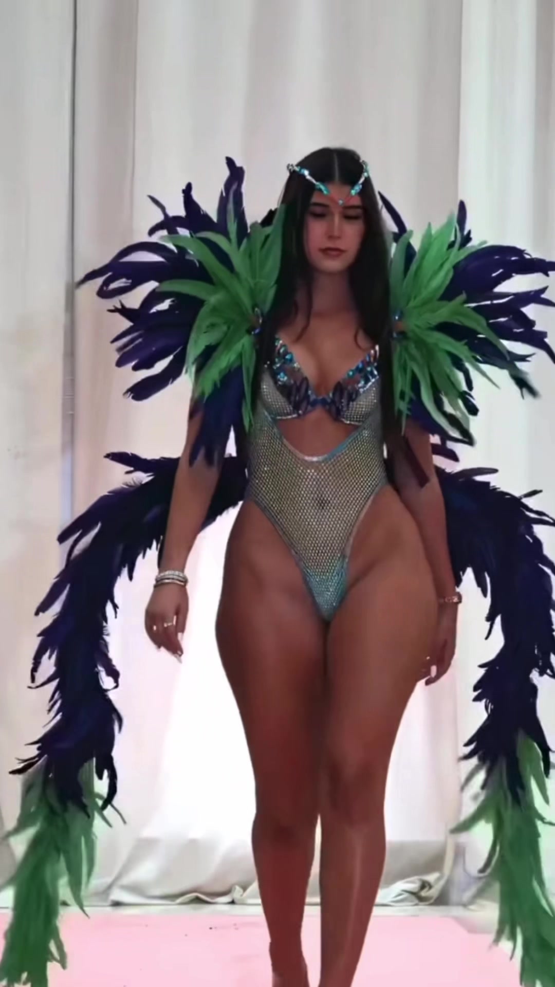 @Womenwalkingaway