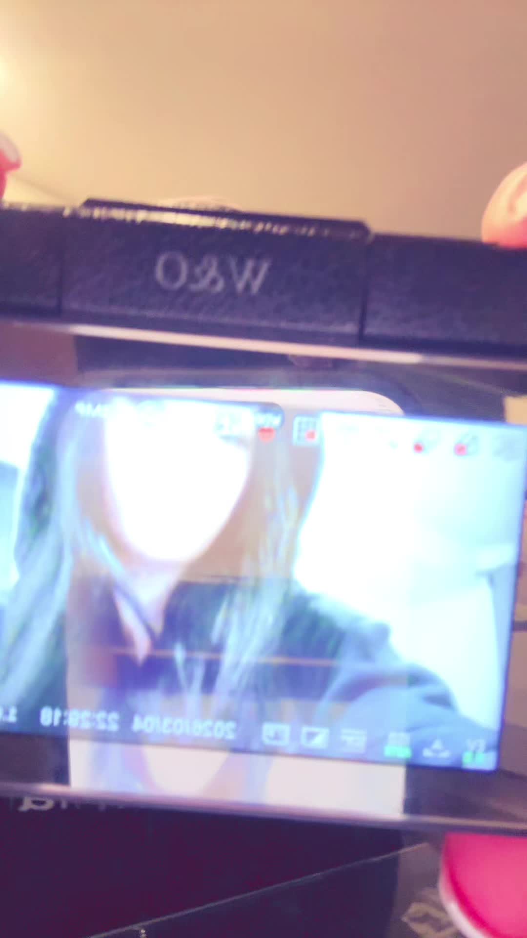 @Lala