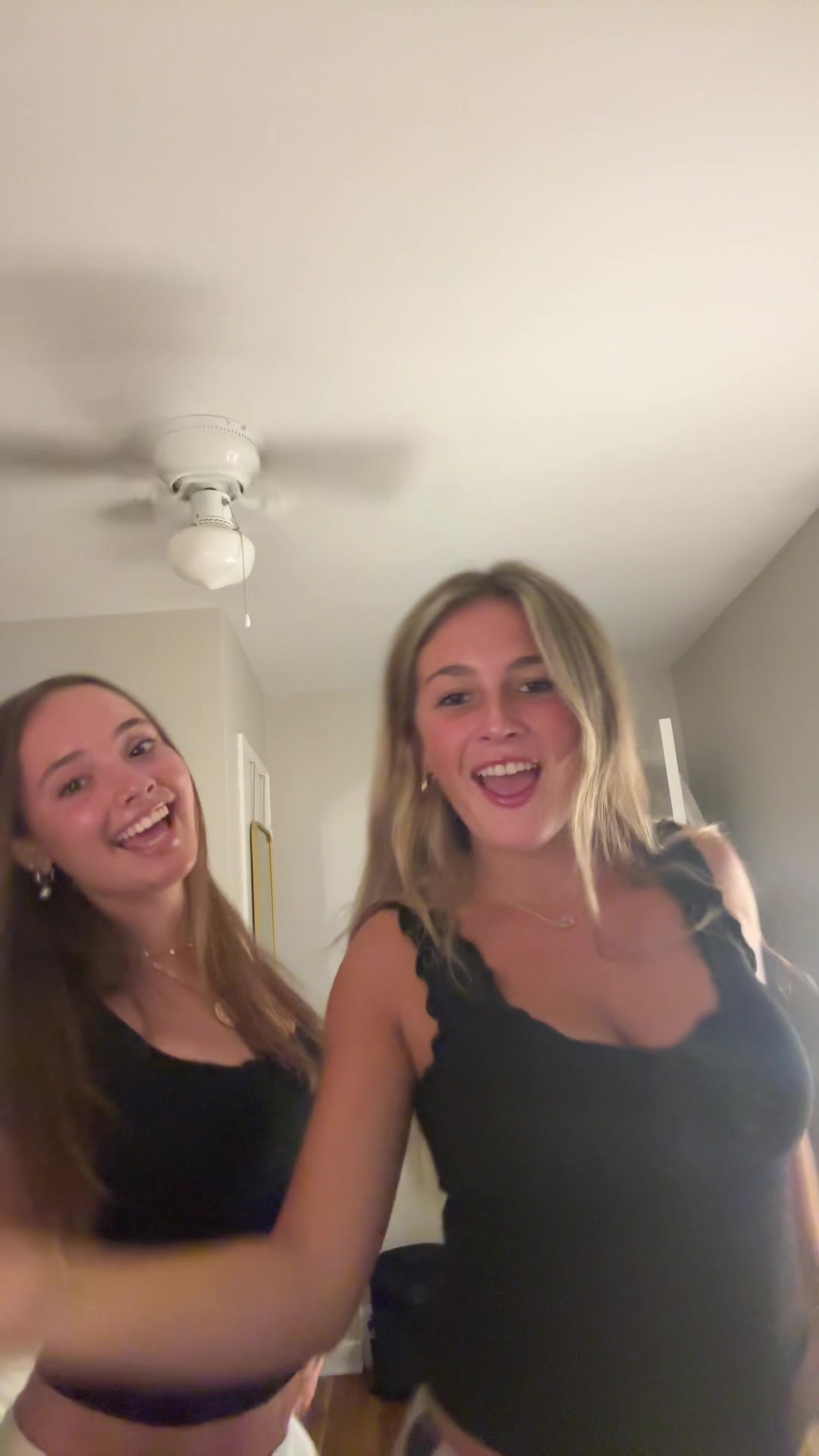 @adleyrae_