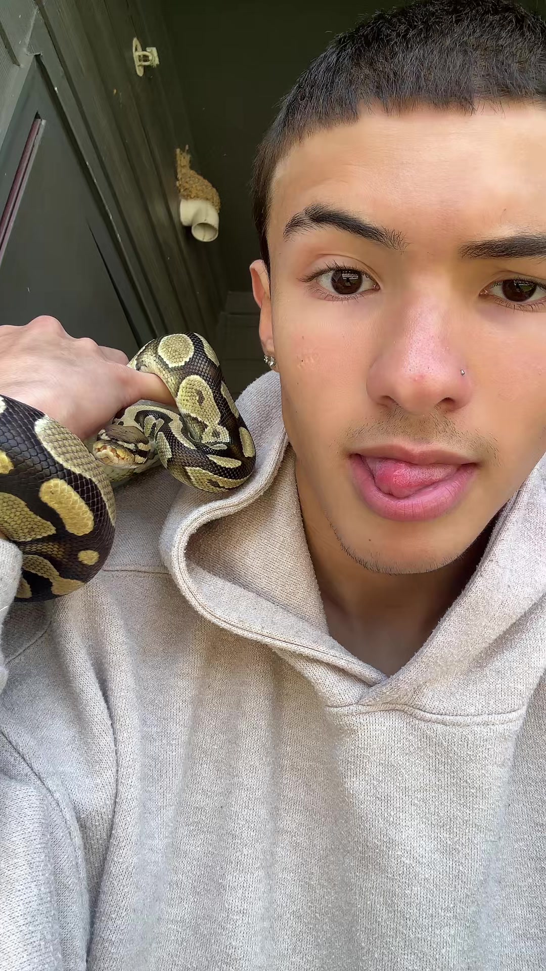 @el.elli0t_