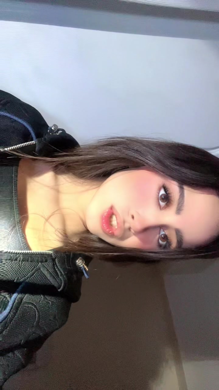 @melikaa