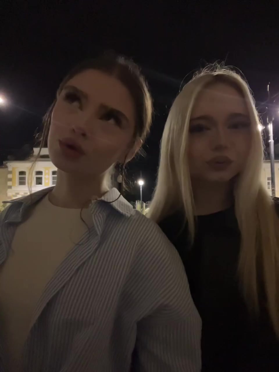 @аняяя