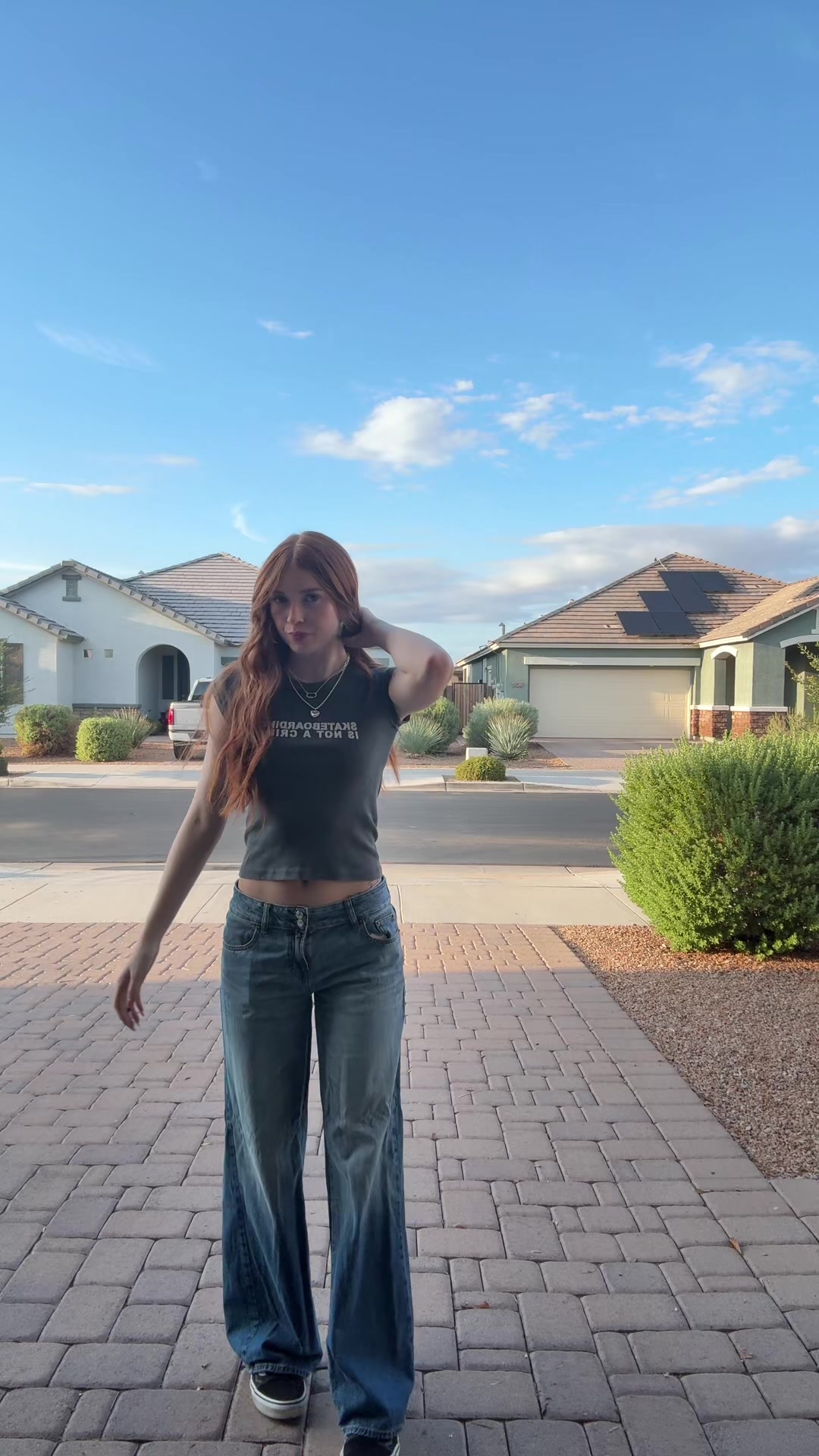 @bella