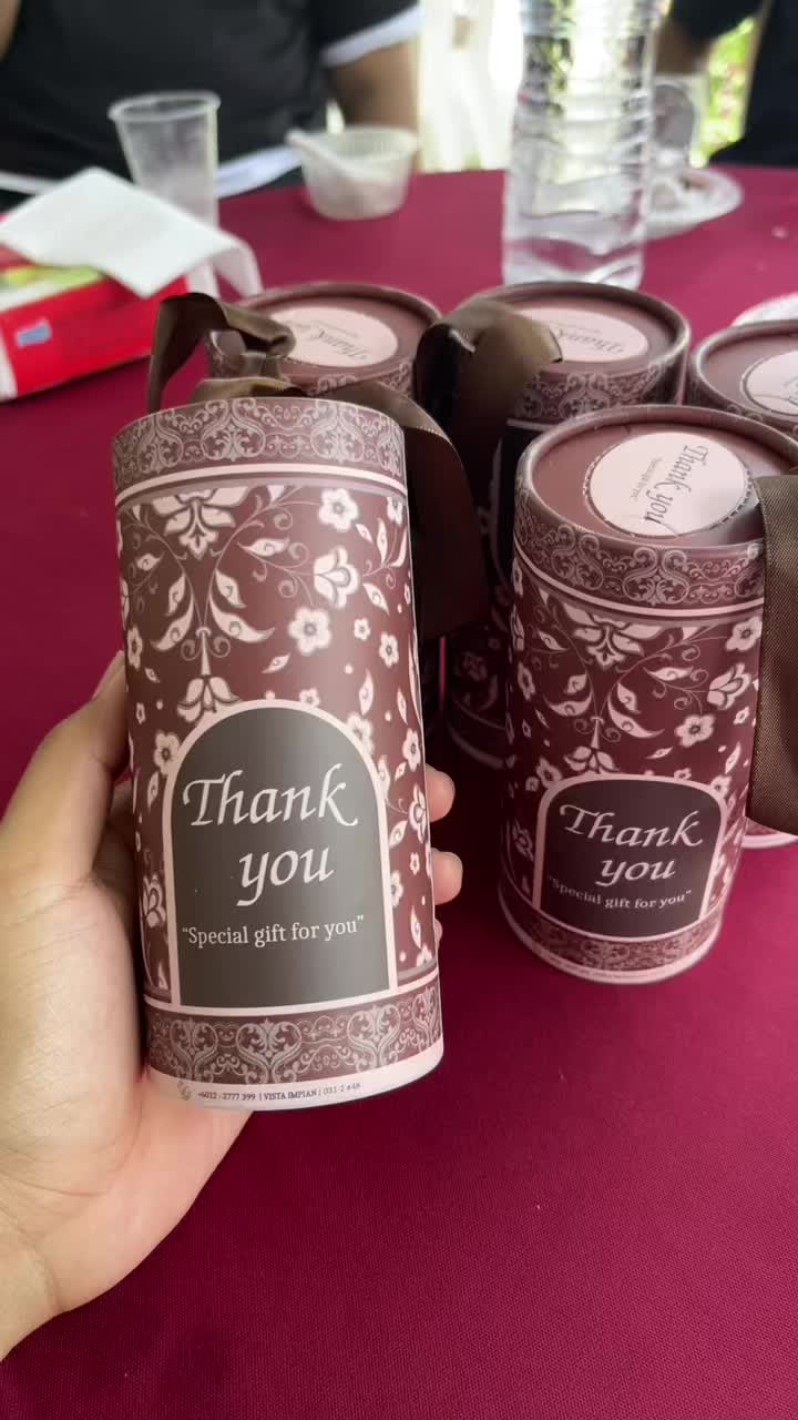 @_who_is.0