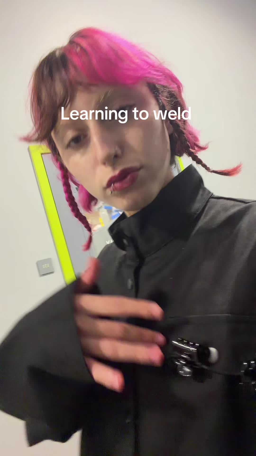 @AVA