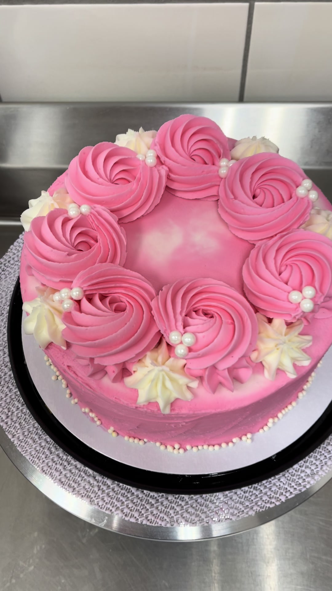 @cakesbyrahila
