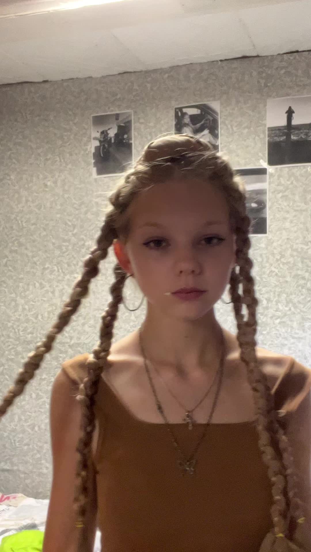 @Даянчик👻👻