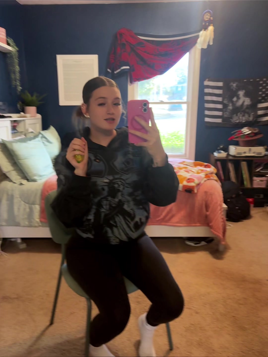 @👻.