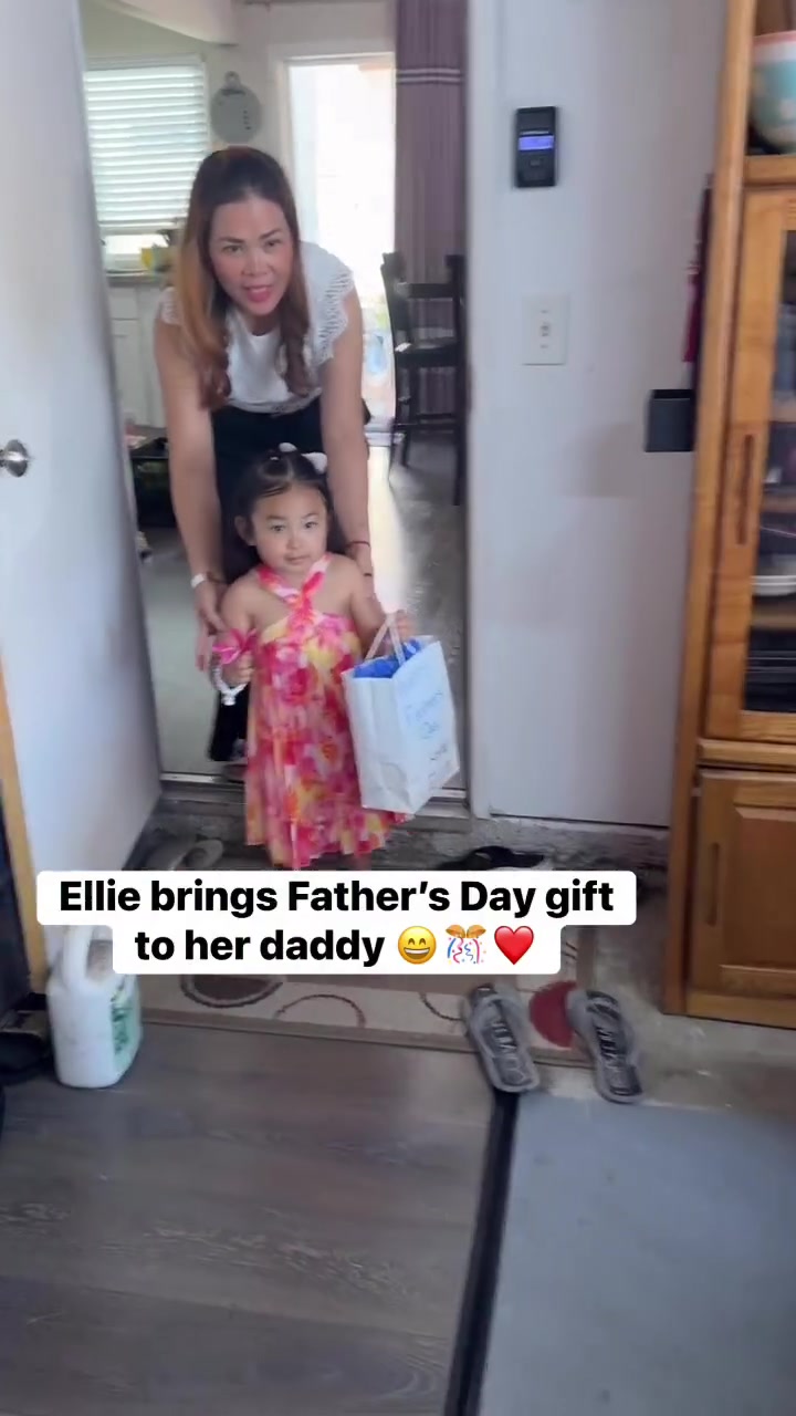 @Ellen Ellie 🇺🇸🇰🇭