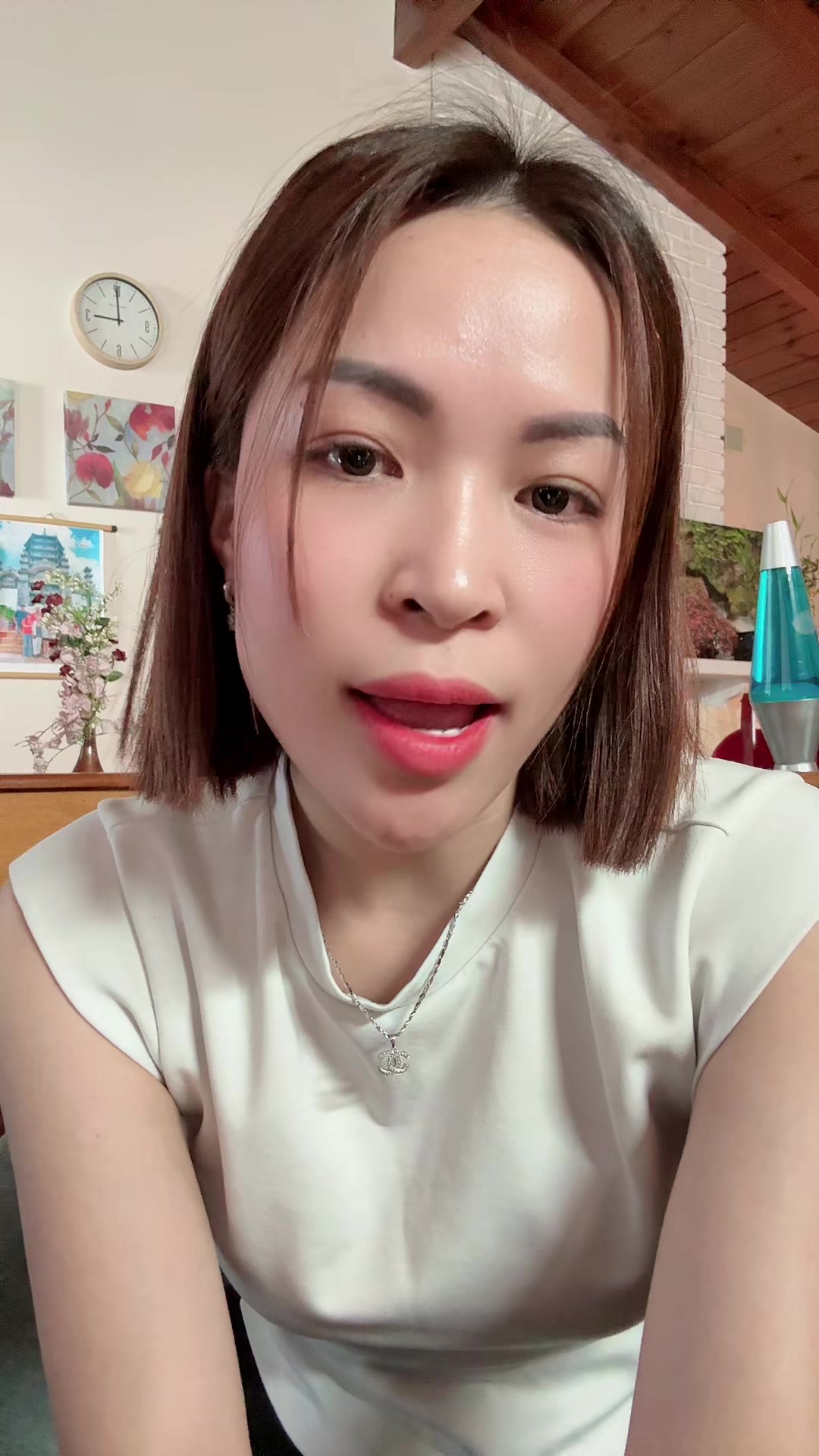 @Juliavan
