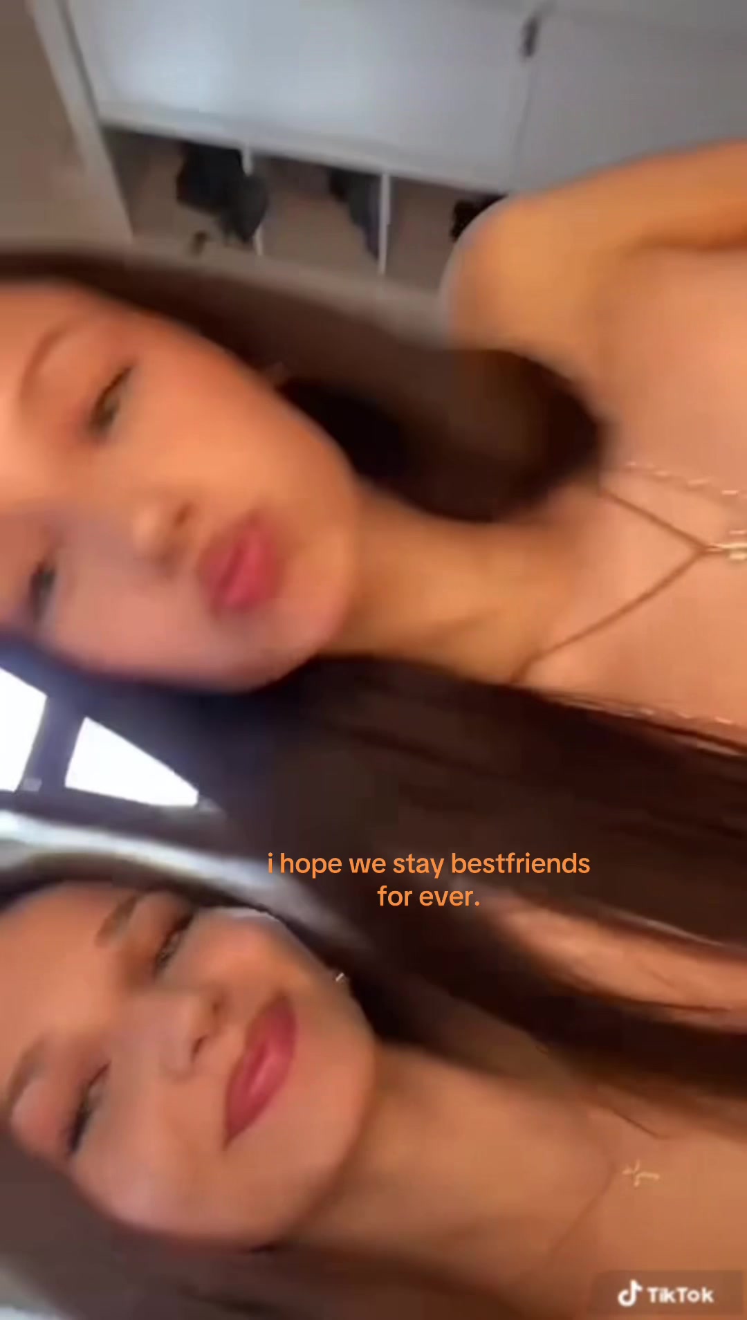 @𝒞