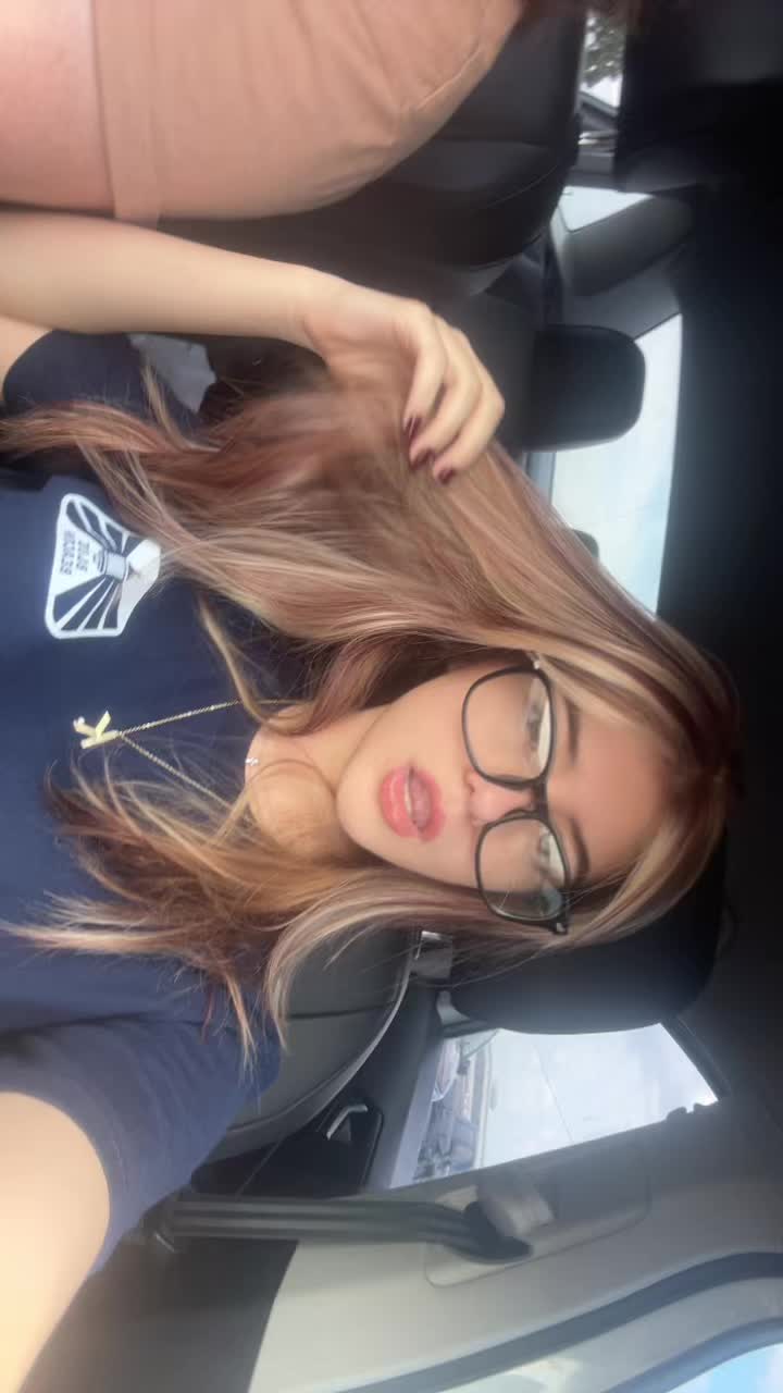 @karrawashere