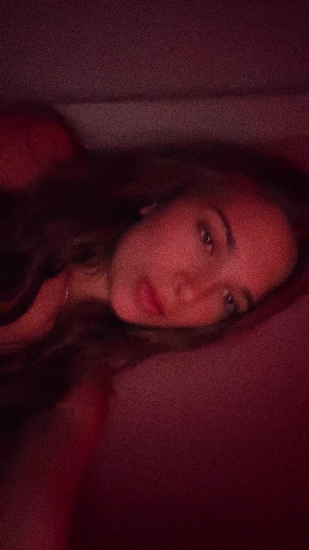 @hollie๐