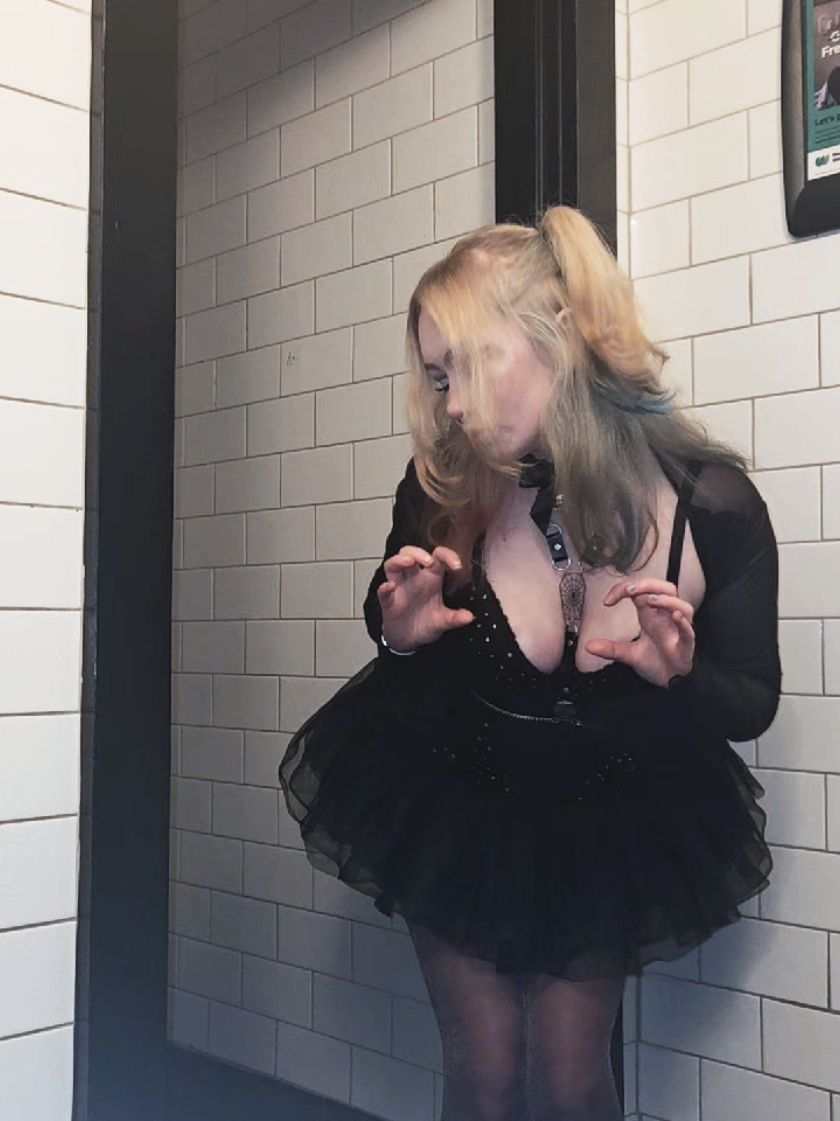 @🦇
