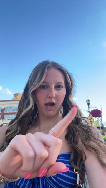 @makie