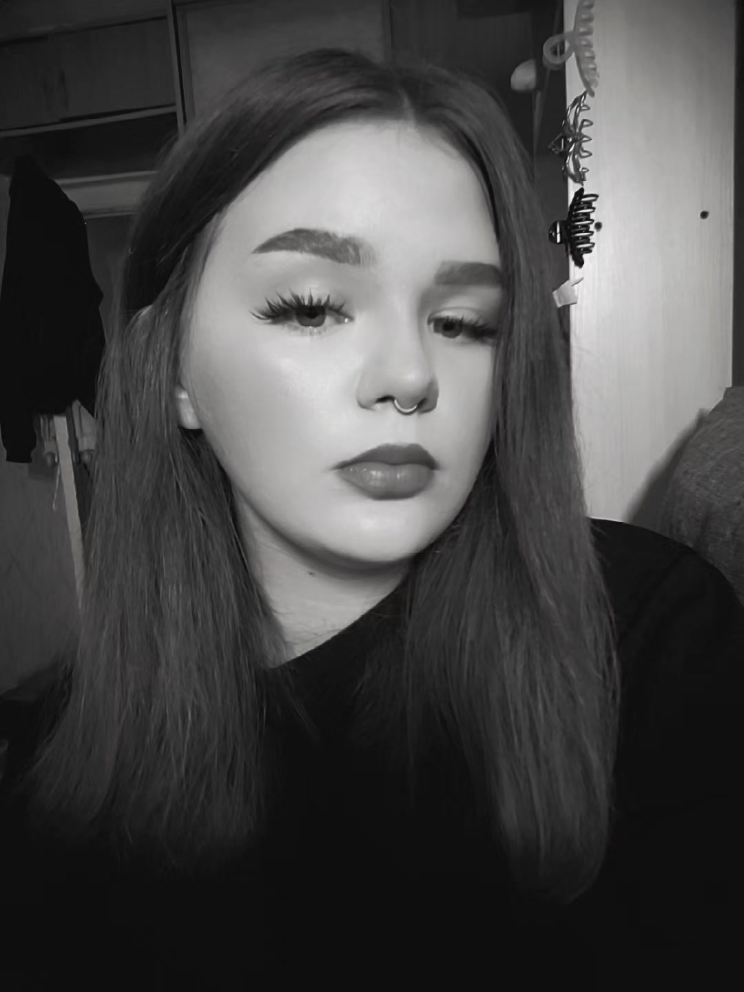 @полина