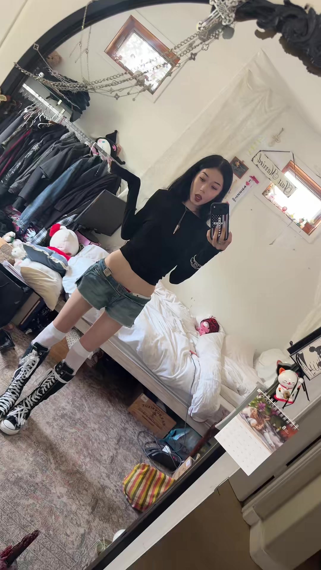 @chlöe