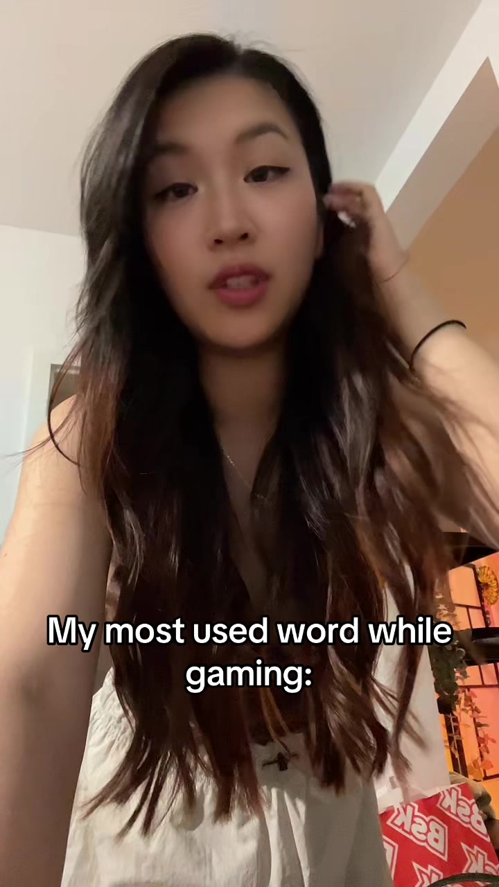 @ANNY twitch.tv/crunchycupcake