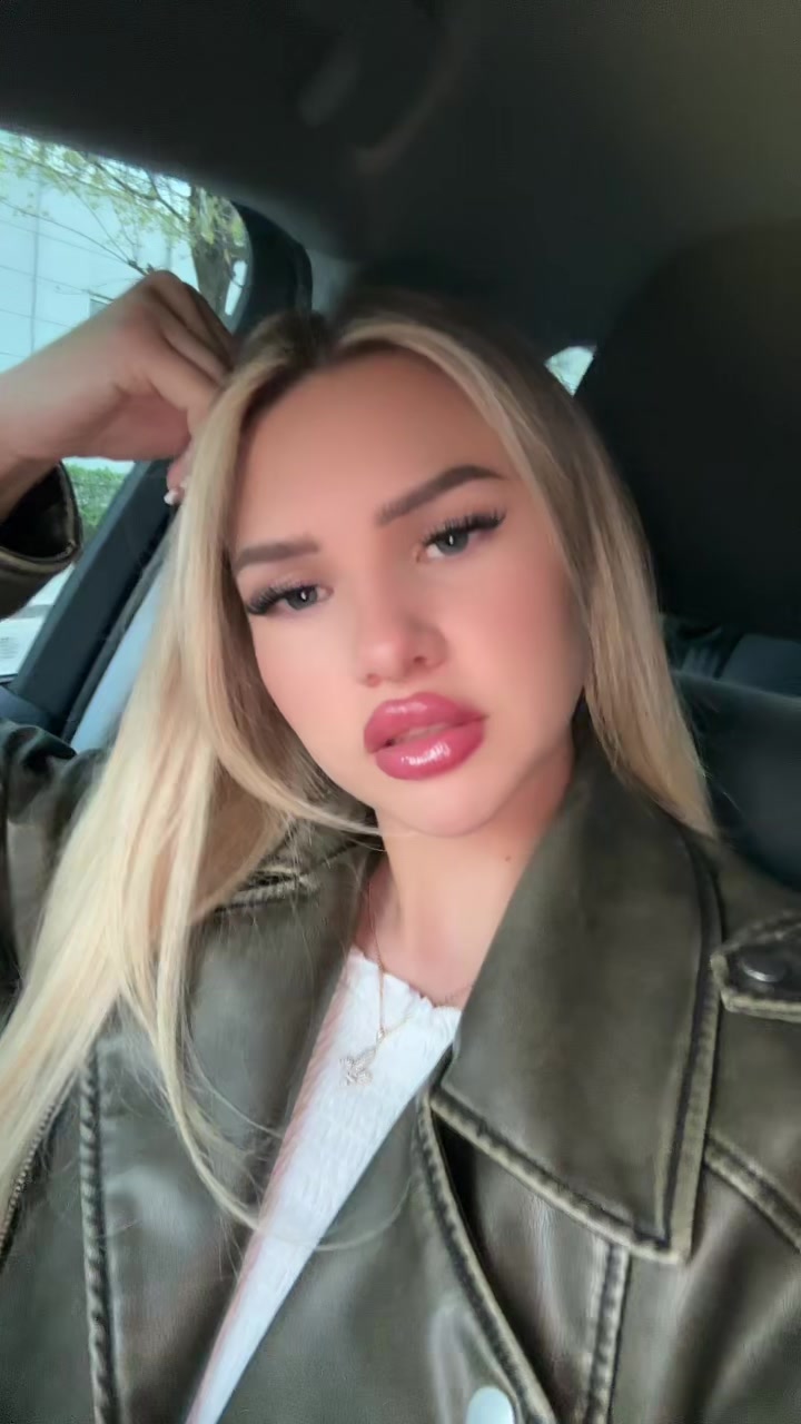@𝓐𝓷𝓲𝓼𝓪🦋
