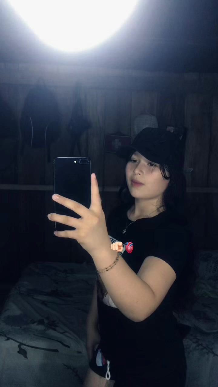 @Shaira🦋⚡️