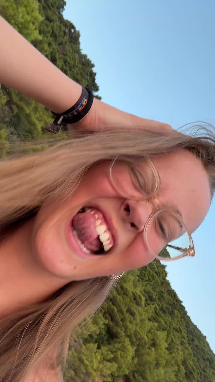 @Laura ྀི