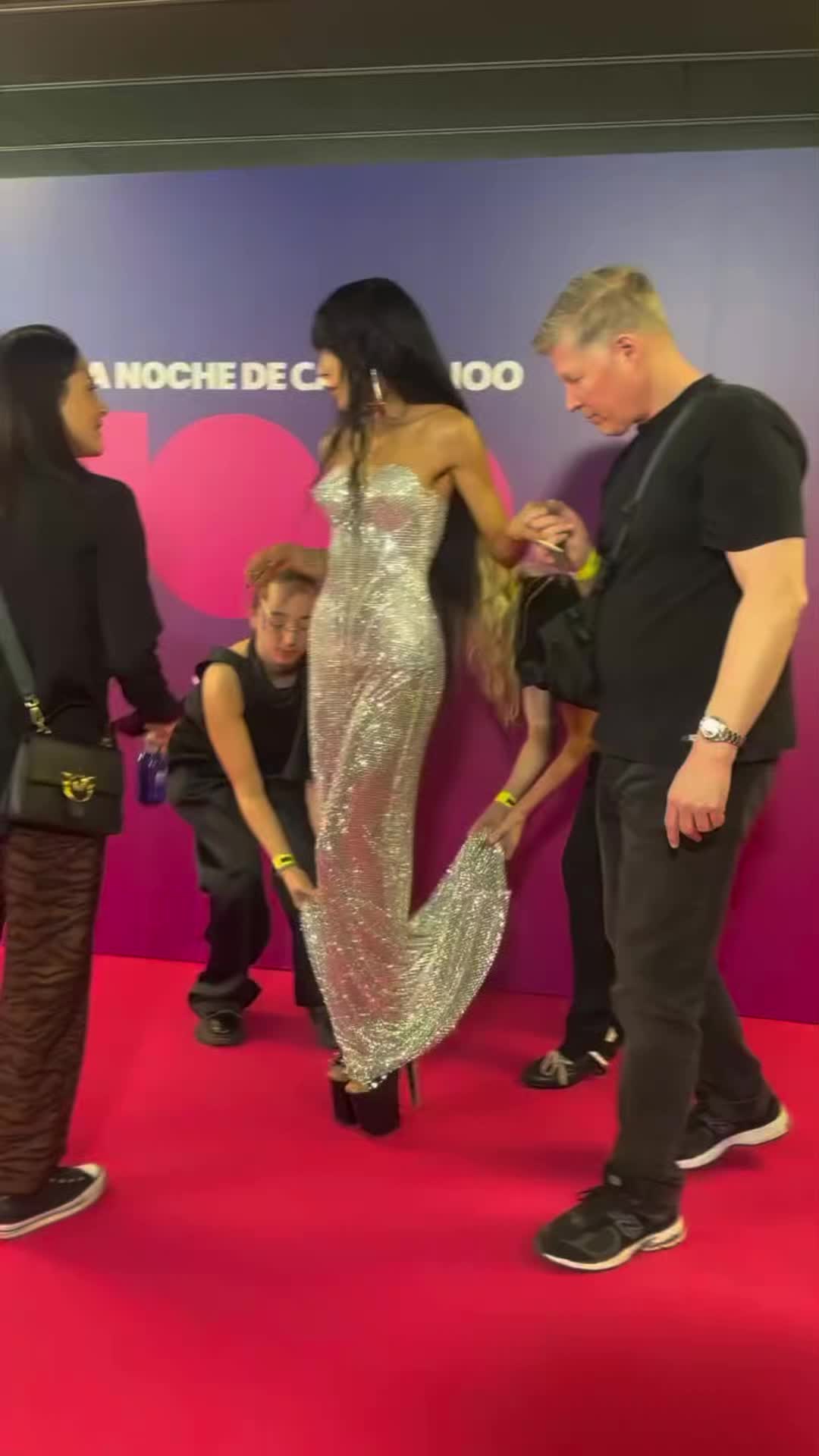 @Loreen Fan❤️🎤🇸🇪