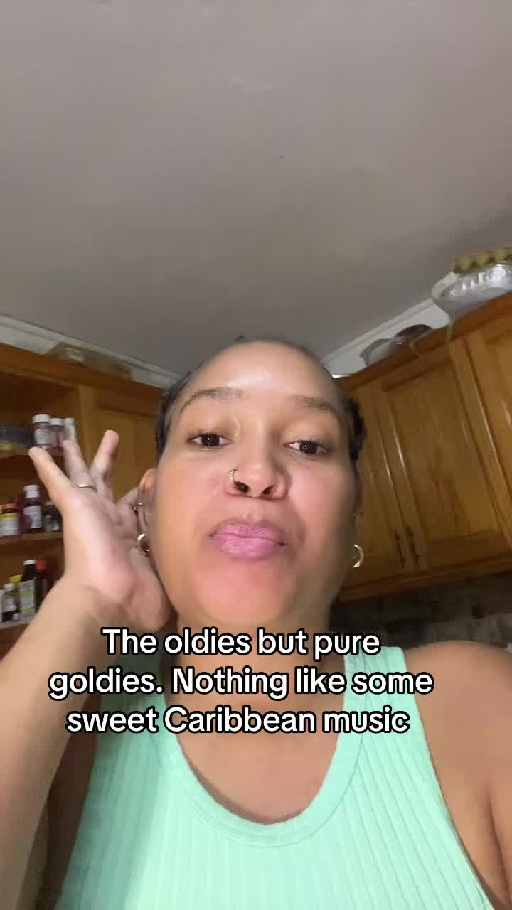 @Cranberry| Content Creator🇩🇲