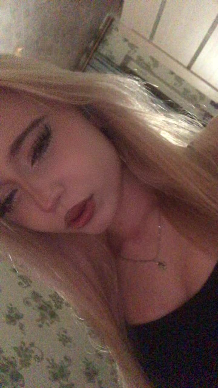 @аняяя